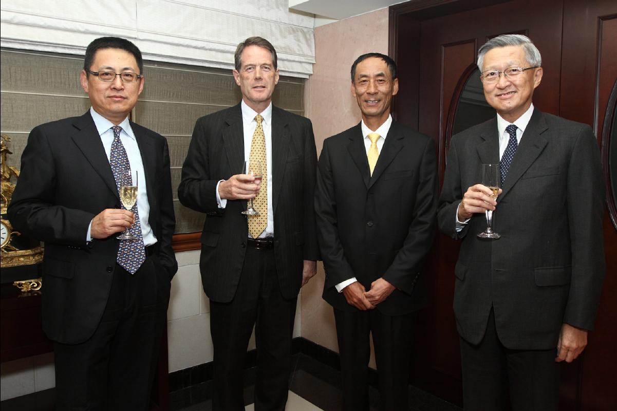20101101 Vice Chancellor's visit (past and current)09